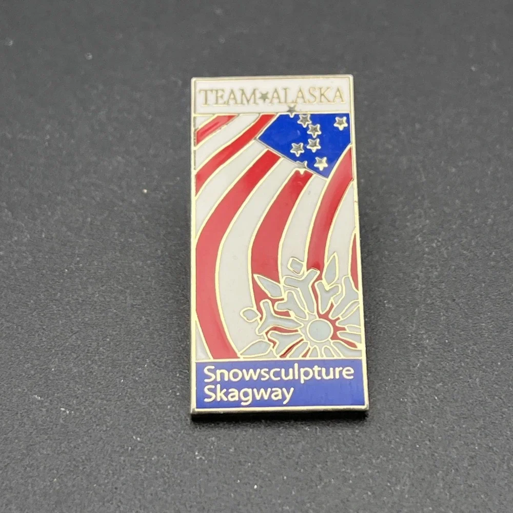 Team Alaska Snowsculpture‎ Skagway Lapel Hat Pin
